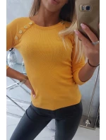 Halenka s ozdobnými knoflíky hořčicové barvy