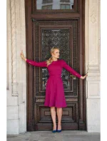 S378 Rozšířené šaty s páskem - švestka S378 Rozšířené šaty s páskem - švestka