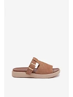 Kožené dámské sandály na platformě se zlatou sponou Camel model 22095008 - Boto Kožené dámské sandály na platformě se zlatou sponou Camel model 22095008 - Boto