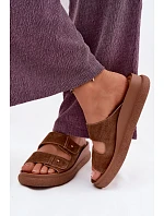 Kožené semišové dámské pantofle na platformě Vinceza 66916 camel