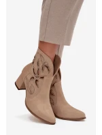Semišové dámské kotníkové boty na béžové model 21713238 - Zazoo Semišové dámské kotníkové boty na béžové model 21713238 - Zazoo