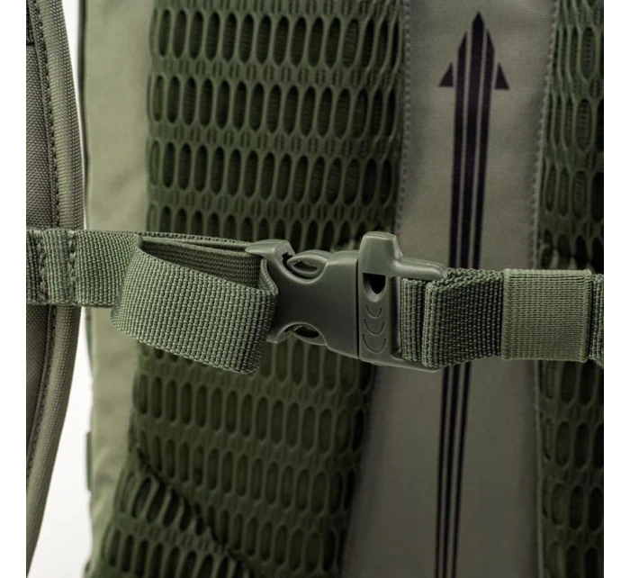 Batoh  37 model 20068638 - Magnum