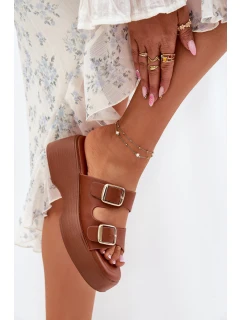 Dámské Pantofle Na Klínku A Platformě S Přezkami Camel Nitarelia