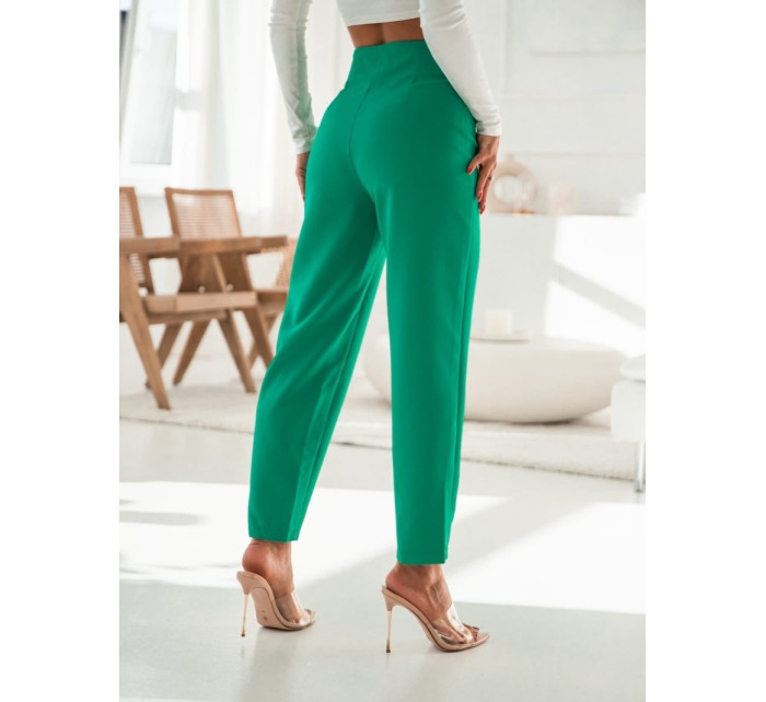Elegantní zelené kalhoty se šipkami