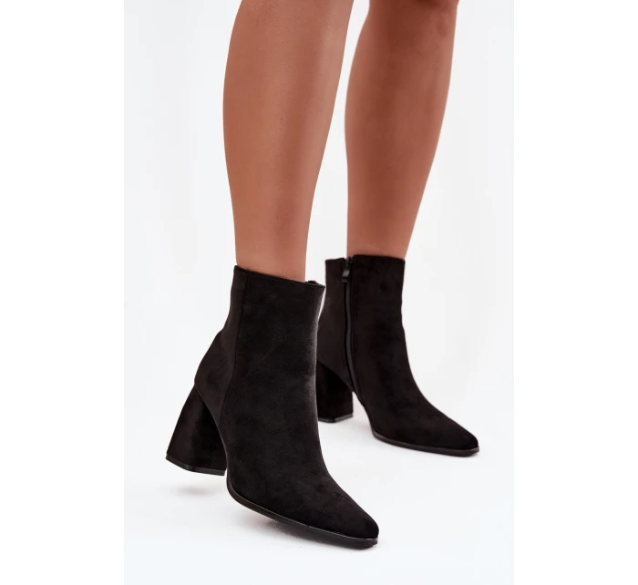 Dámské kotníkové boty na podpatku Inessa – černé Dámské kotníkové boty na podpatku Inessa – černé