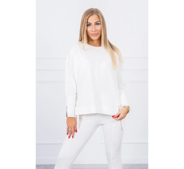 Souprava s oversize halenkou v barvě ecru