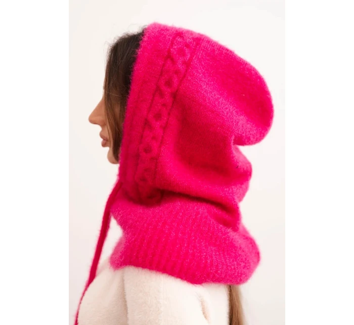 Dámská čepice s kapucí a pleteným vzorem fuchsie