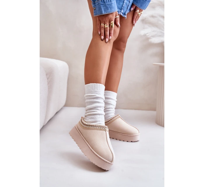Dámské Sněhule Na Platformě Zateplené Kožešinou Světle Béžové model 21672211 - Boto Dámské Sněhule Na Platformě Zateplené Kožešinou Světle Béžové model 21672211 - Boto