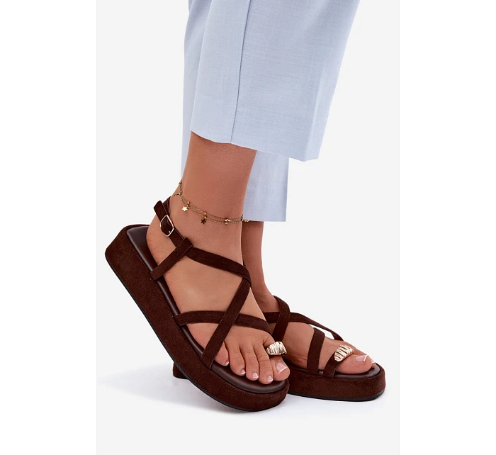 Sandály na platformě s zlatým detailem čokoládové Olmira