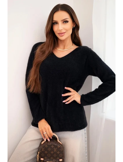 Dámský svetr z měkké pleteniny s V výstřihem černý