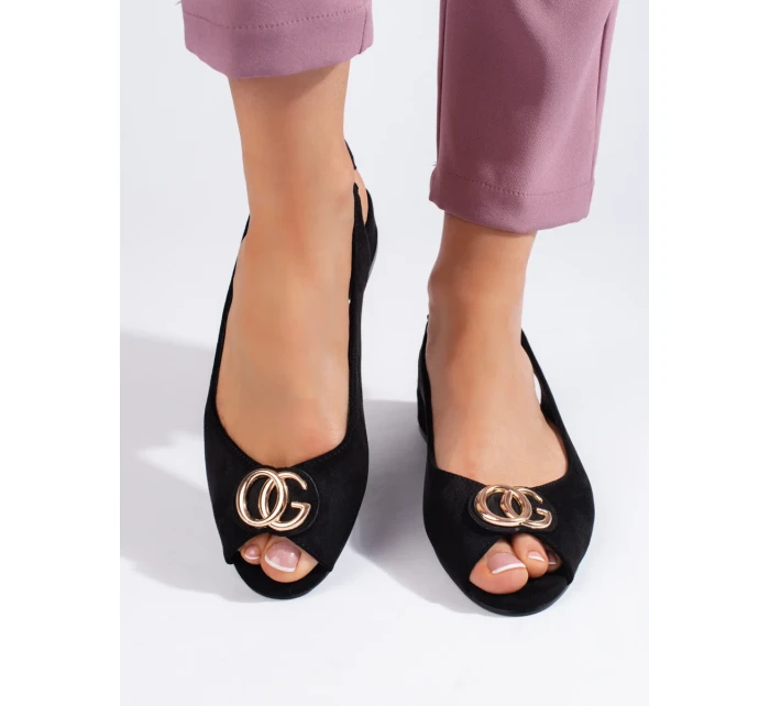 Klasické dámské černé sandály na plochém podpatku Klasické dámské černé sandály na plochém podpatku