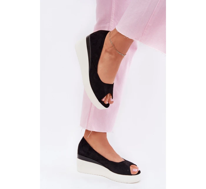 Dámské sandály na platformě z eko semiše černé model 21702468 - Boto