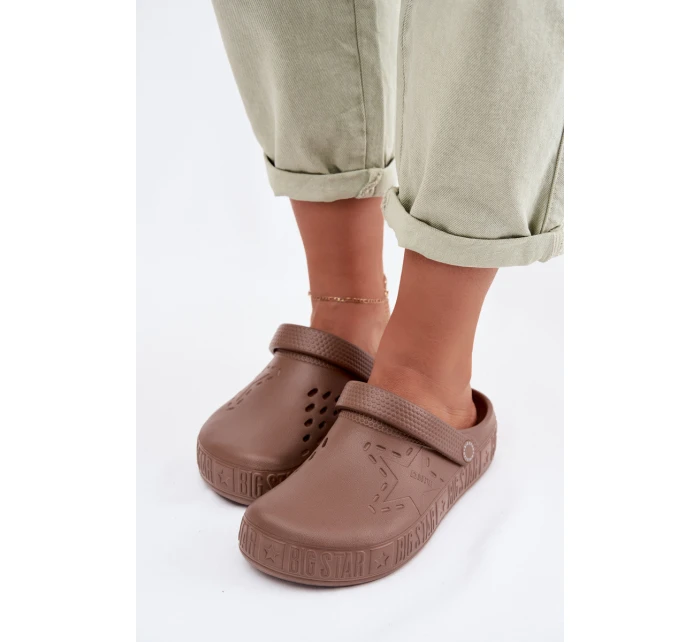 Dámské pantofle Chodaki pěnové Big Star TT274A085 hnědé Dámské pantofle Chodaki pěnové Big Star TT274A085 hnědé