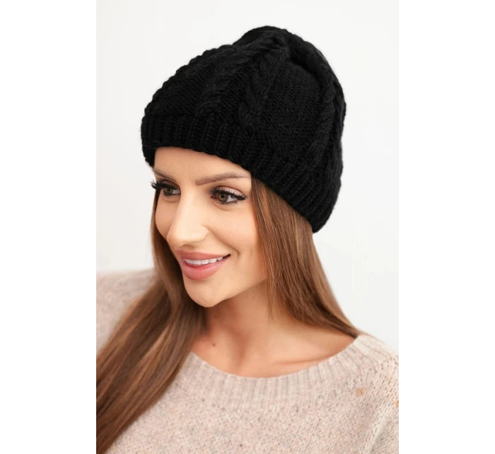 Dámská zimní čepice z vlny s copánkovým vzorem K452 černá