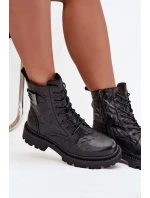 Dámské kožené boty Artiker – černé, s efektem mačkání a přezkou Dámské kožené boty Artiker – černé, s efektem mačkání a přezkou