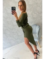 Asymetrické šaty s 3/4 rukávy v khaki barvě