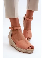 Pohodlné dámské sandály na klínu Světle růžová model 21585415 - EVENTO Pohodlné dámské sandály na klínu Světle růžová model 21585415 - EVENTO