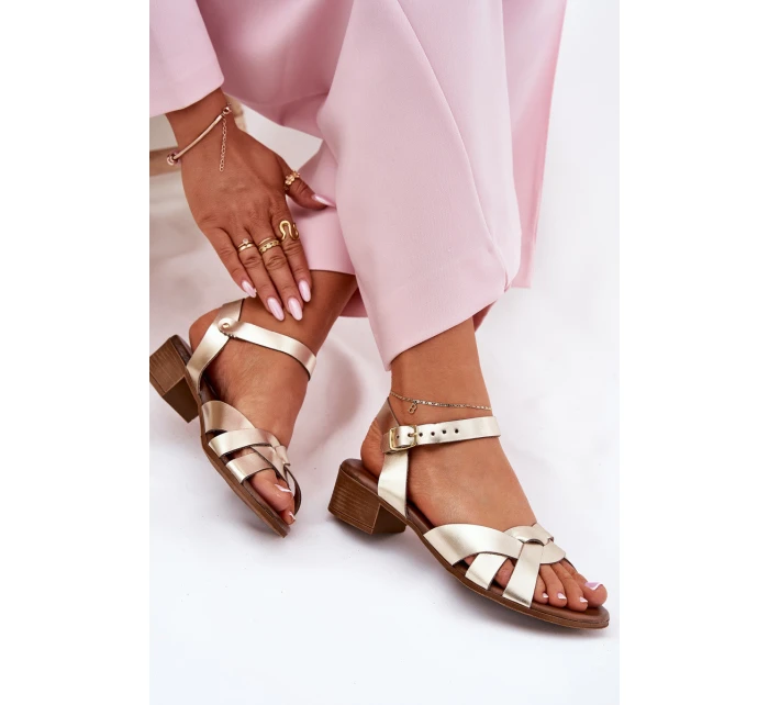 Kožené sandály na podpatku  zlaté model 21694228 - Zazoo