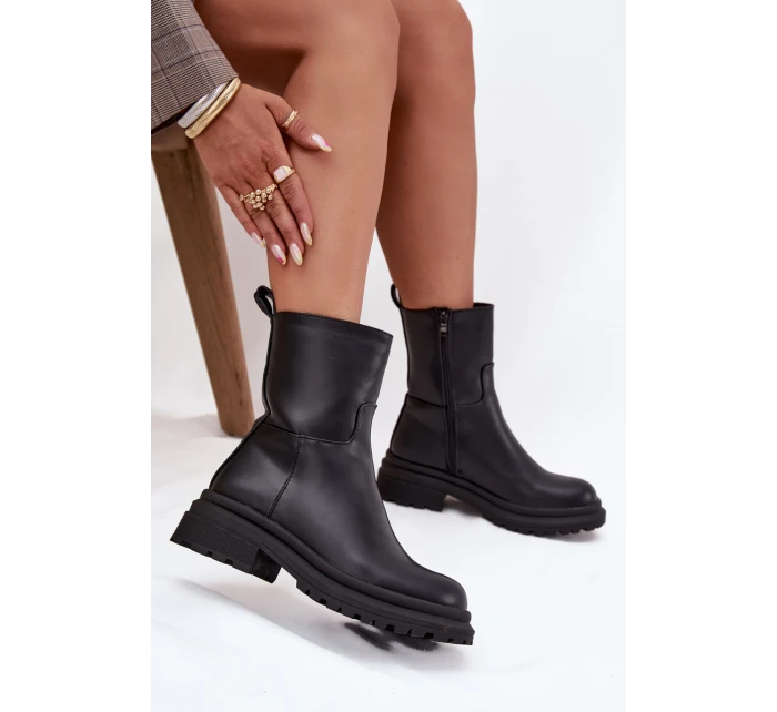 Dámské kotníkové boty na platformě a nízkém podpatku černé model 21707368 - Boto Dámské kotníkové boty na platformě a nízkém podpatku černé model 21707368 - Boto