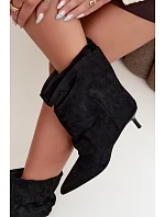 Černé nazouvací kotníkové boty typu Slouchy na podpatku Farren Černé nazouvací kotníkové boty typu Slouchy na podpatku Farren