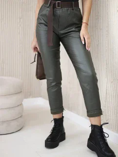 model 20553448 kalhoty s páskem khaki - K-Fashion