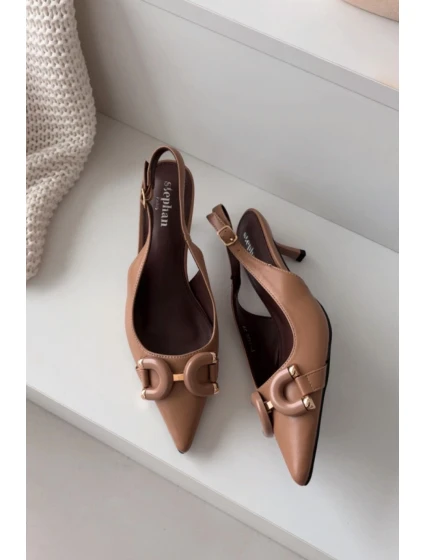 Sandály na podpatku  model 224500 Step in style