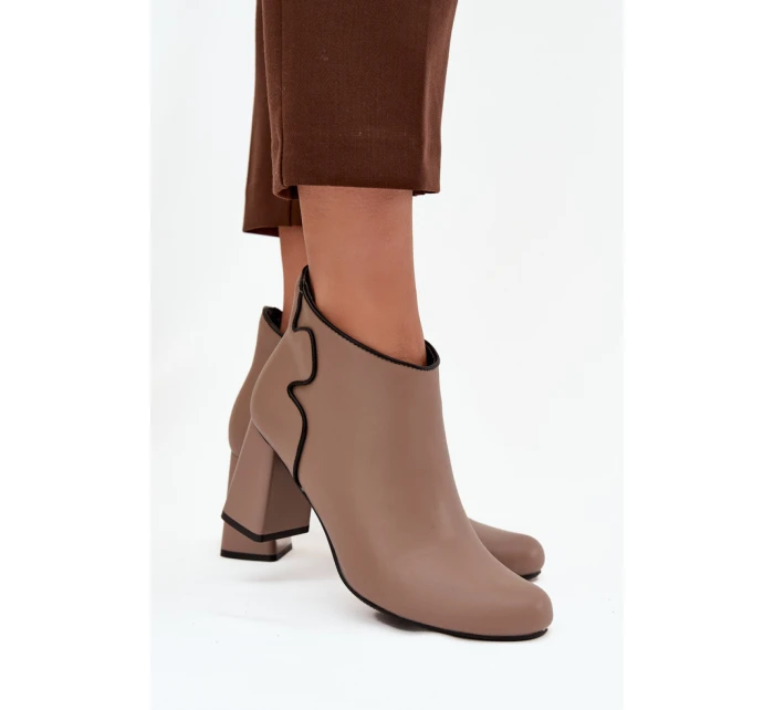 Boty na podpatku  model 222520 Step in style