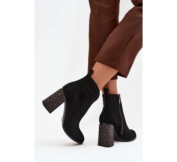 Kožené semišové dámské kotníkové boty na podpatku s Černé model 21711901 - Boto