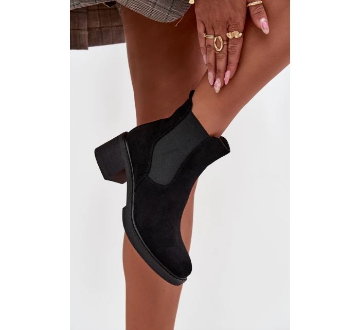 Dámské kotníkové boty na platformě černé Luvina