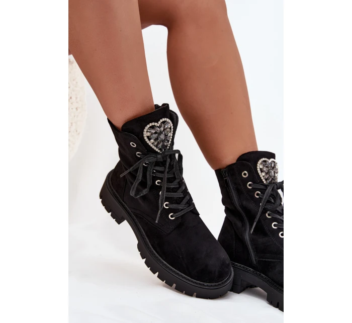 Dámské zateplené workery z eko semiše s bižuterní ozdobou – černé Miryssa Dámské zateplené workery z eko semiše s bižuterní ozdobou – černé Miryssa