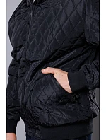 Černá pánská prošívaná bunda se stahovacími lemy model 18347930 - J.STYLE Černá pánská prošívaná bunda se stahovacími lemy model 18347930 - J.STYLE
