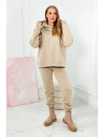 Izolovaná souprava s výšivkou Los Angeles světle béžová