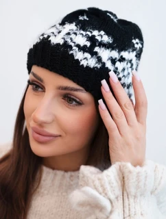 Dámská zimní vlněná čepice s ozdobnými krystalky K399 černá