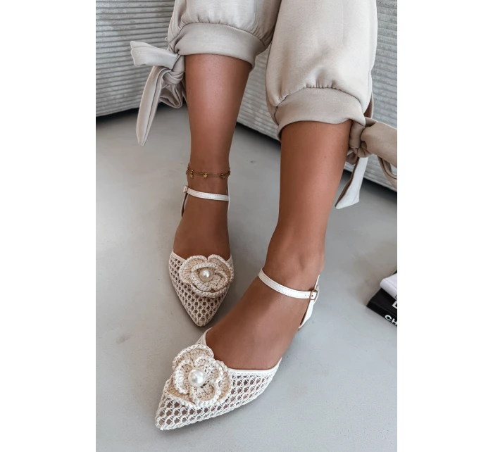 Dámské sandály na klínku s ozdobným detailem světle béžové Vionessa