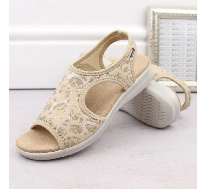 Dámské pohodlné nazouvací sandály béžové model 22014917