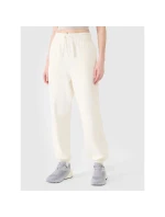 Dámské tepláky jogger model 21433189 dámské - 4F Dámské tepláky jogger model 21433189 dámské - 4F
