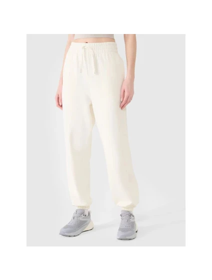 Dámské tepláky jogger model 21433189 dámské - 4F Dámské tepláky jogger model 21433189 dámské - 4F