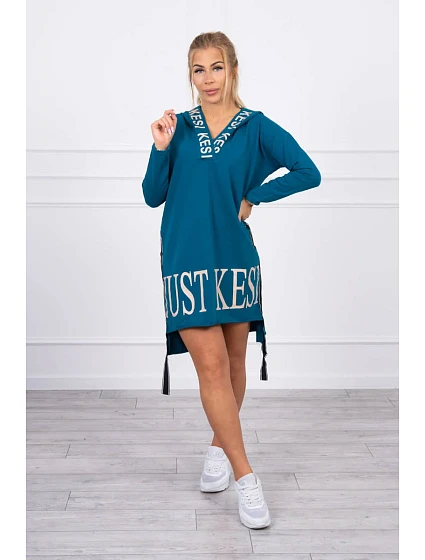 model 18747263 šaty s kapucí a potiskem - K-Fashion