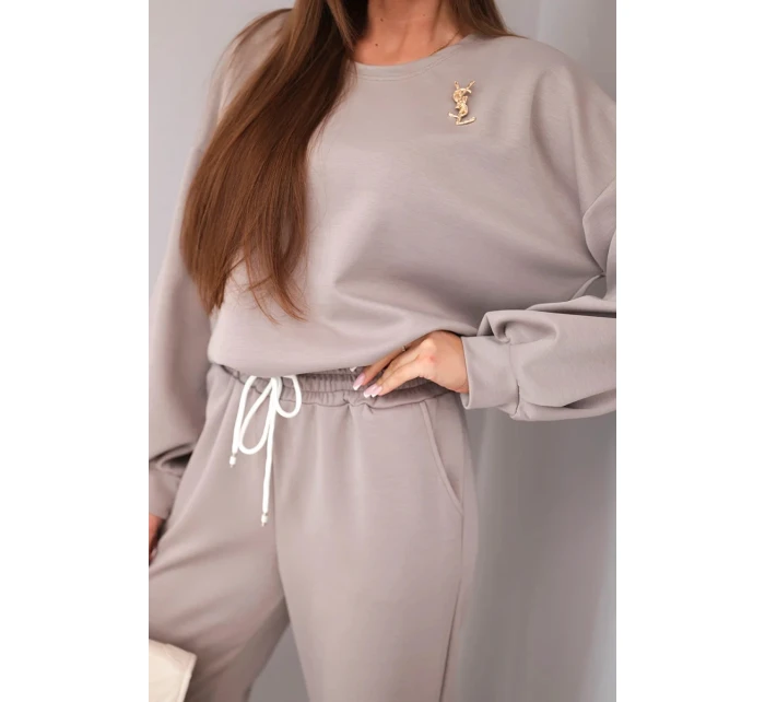 Dámský komplet máslová mikina s broží a kalhoty s rovnými nohavicemi fango