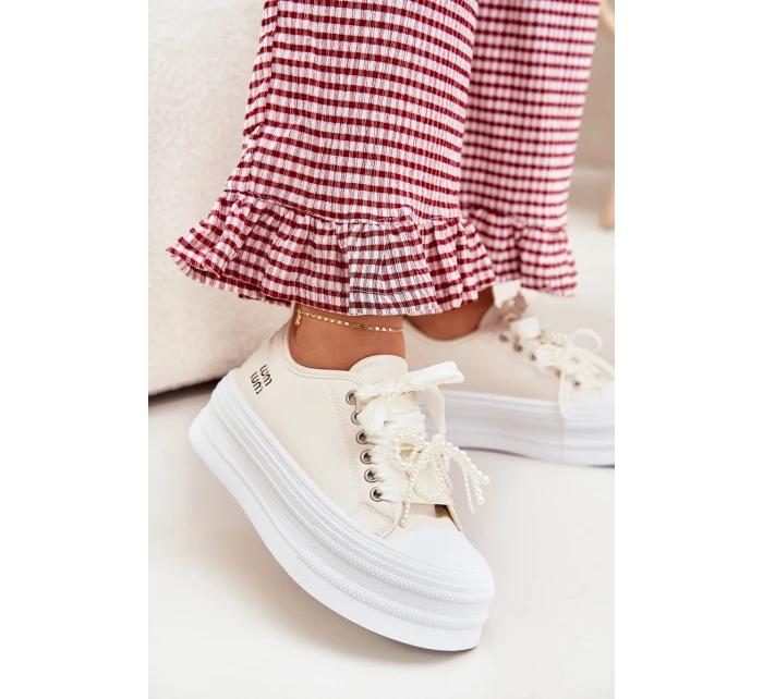 Dámské Tenisky Na Platformě S Dekorativním Šněrováním Béžové model 21701280 - Boto Dámské Tenisky Na Platformě S Dekorativním Šněrováním Béžové model 21701280 - Boto