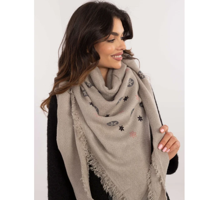 Šála AT SZ model 20595602 šedá - FPrice Šála AT SZ model 20595602 šedá - FPrice