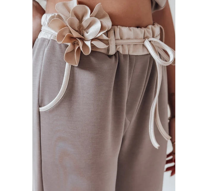 Dámské máslové kalhoty s květinami LEGISSA tepláky cappuccino FashionStreet UY2407 Dámské máslové kalhoty s květinami LEGISSA tepláky cappuccino FashionStreet UY2407