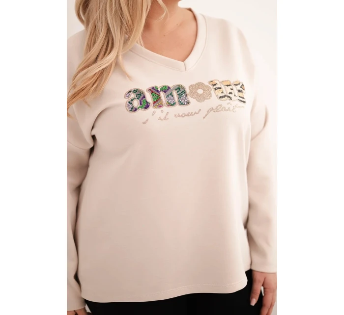 Dámská mikina Plus Size s nápisem a výstřihem do V béžová
