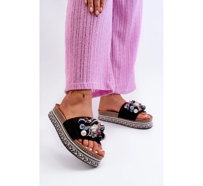 Dámské žabky na platformě s ozdobami model 21664409 černé - S.Barski