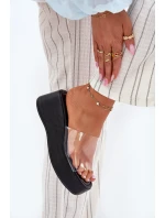 Dámské pantofle s páskem na klínu černé model 21696443 - Boto