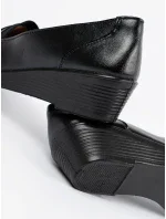 Trendy dámské  polobotky černé na klínku