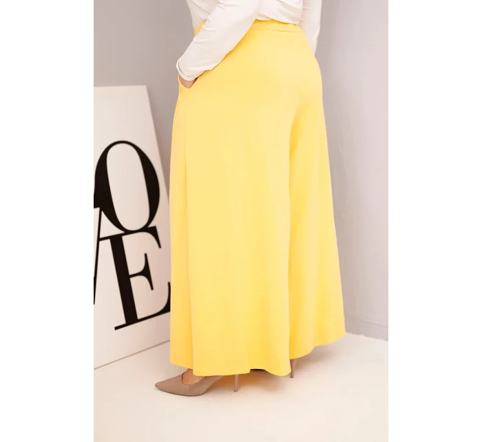 Dámské bavlněné kalhoty Plus Size s širokým střihem a volným střihem žluté Dámské bavlněné kalhoty Plus Size s širokým střihem a volným střihem žluté