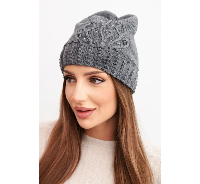 Dámská zimní čepice s vlnou zdobená flitry a pletením K473 grafitová