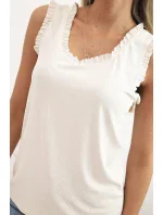 Dámská viskózová halenka s volánem ve výstřihu světle béžová Dámská viskózová halenka s volánem ve výstřihu světle béžová