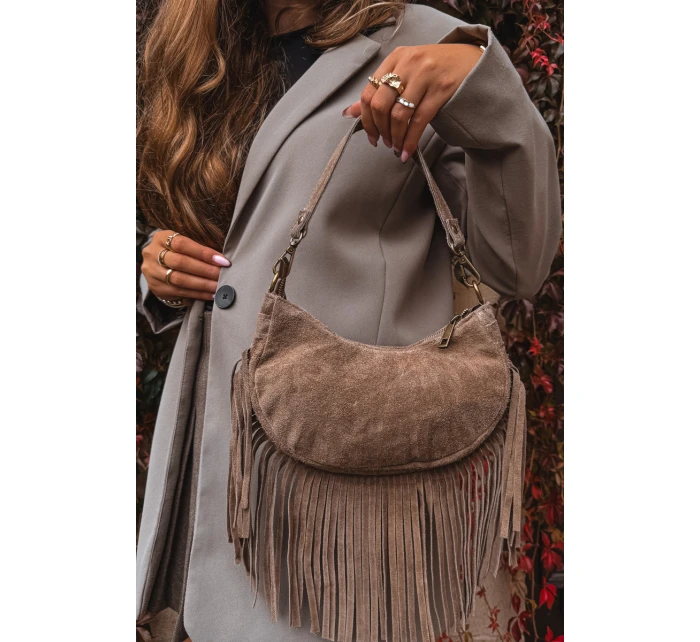 Kožená semišová kabelka s třásněmi tmavě béžová model 21718651 - Boto